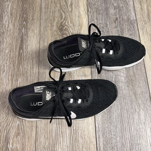 Nike Zoom Fit Running 704658-002 Women’s US Size 7.5 Black White Sneaker Shoes - Picture 2 of 11